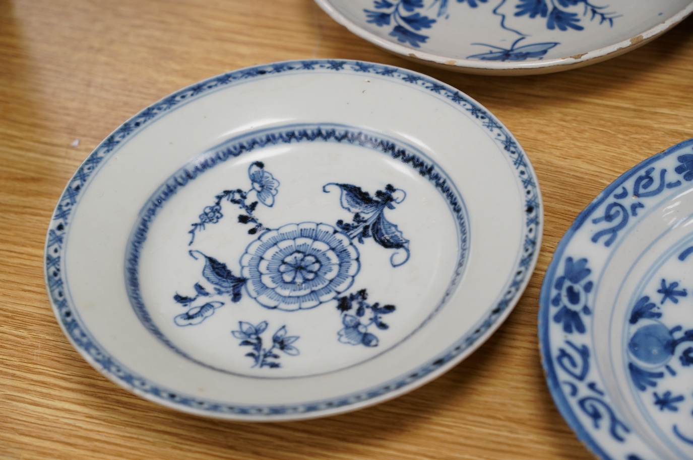 Ten various blue and white dishes including Chinese and Delft and a Staffordshire blue and white coffee pot and cover (11). Condition - fair